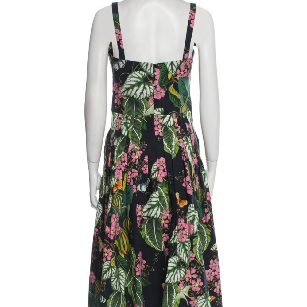 Oscar de la Renta - Picture 4 of 5